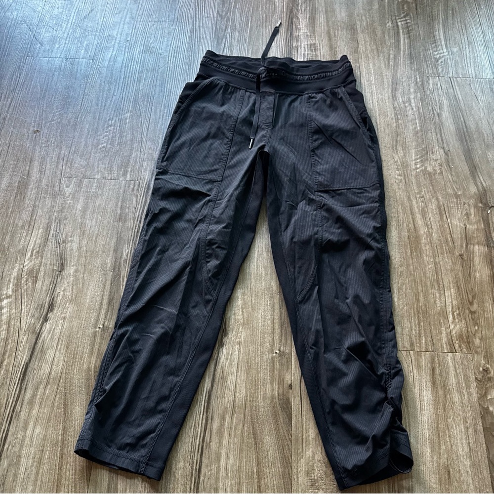 Lululemon Dance studio crop black size 4
